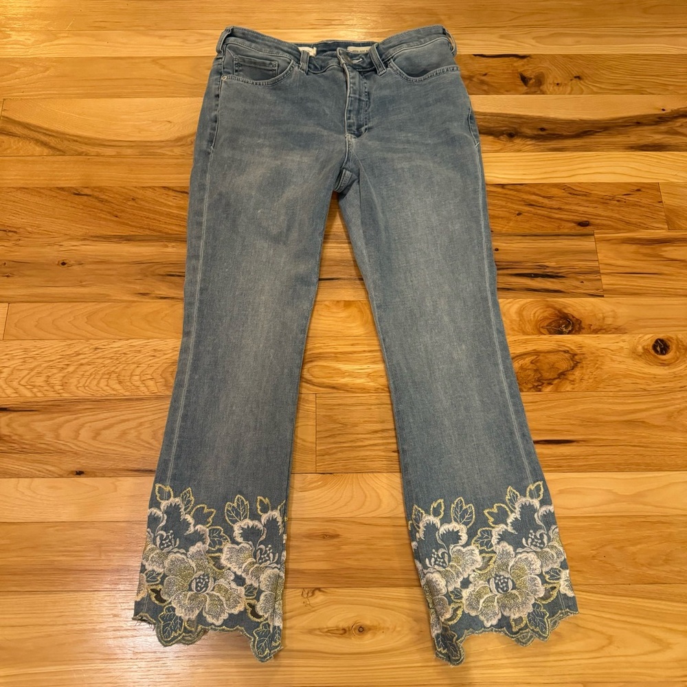 Anthropologie Light Wash Embroidered Cropped Jeans - Picture 3 of 10